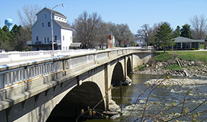 Shell Rock Bridge